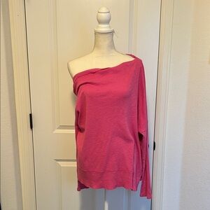 Women’s Free People/We The Free Pink Oversized Off the Shoulder Long Sleeve Top